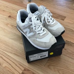 Like New Womens New Balance Classics 574